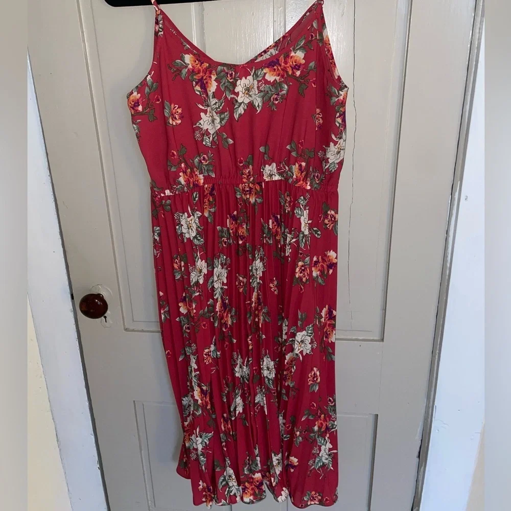 Xhilaration Red and White Multicolor Pleated Maxi Sundress Adjustable Straps - Picture 7 of 7